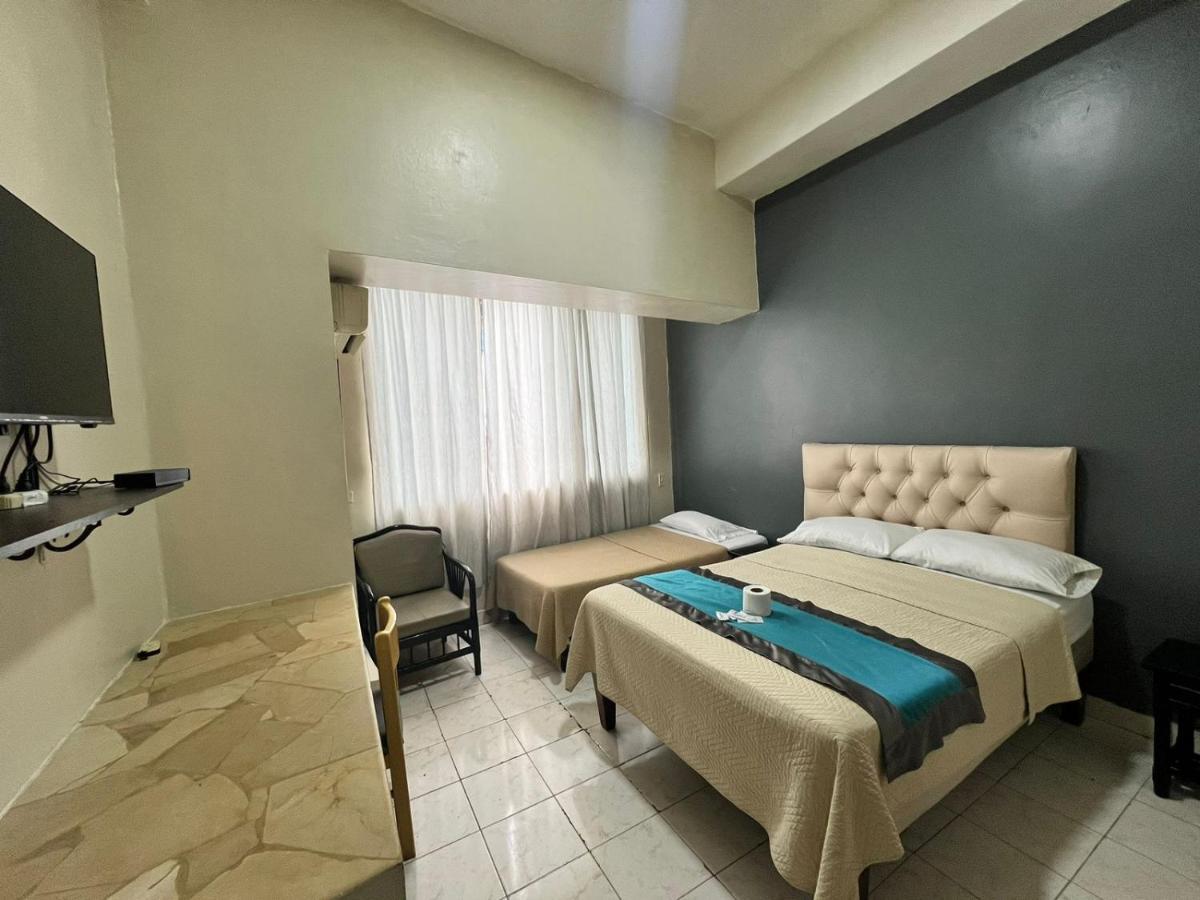 Atlantic Suites Hotel Гуаякіль Екстер'єр фото