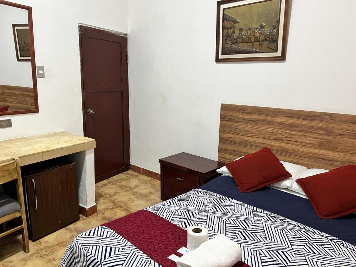 Atlantic Suites Hotel Гуаякіль Екстер'єр фото